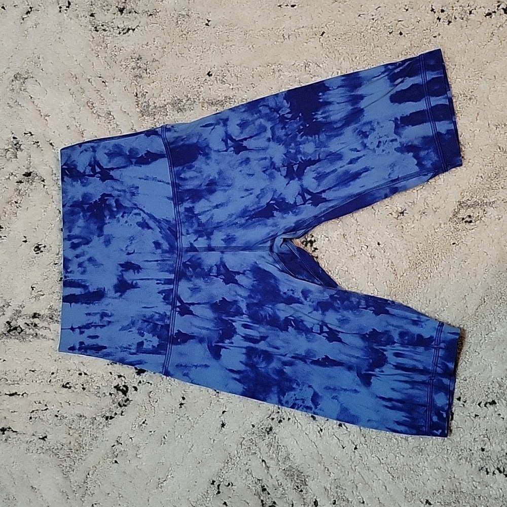 Lululemon Align Biker Shorts Blue Tie Dye